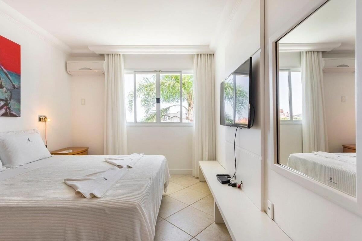 Casa Do Artista A 60M Do Mar, Piscina, 4 Quartos Bombinhas Exteriör bild