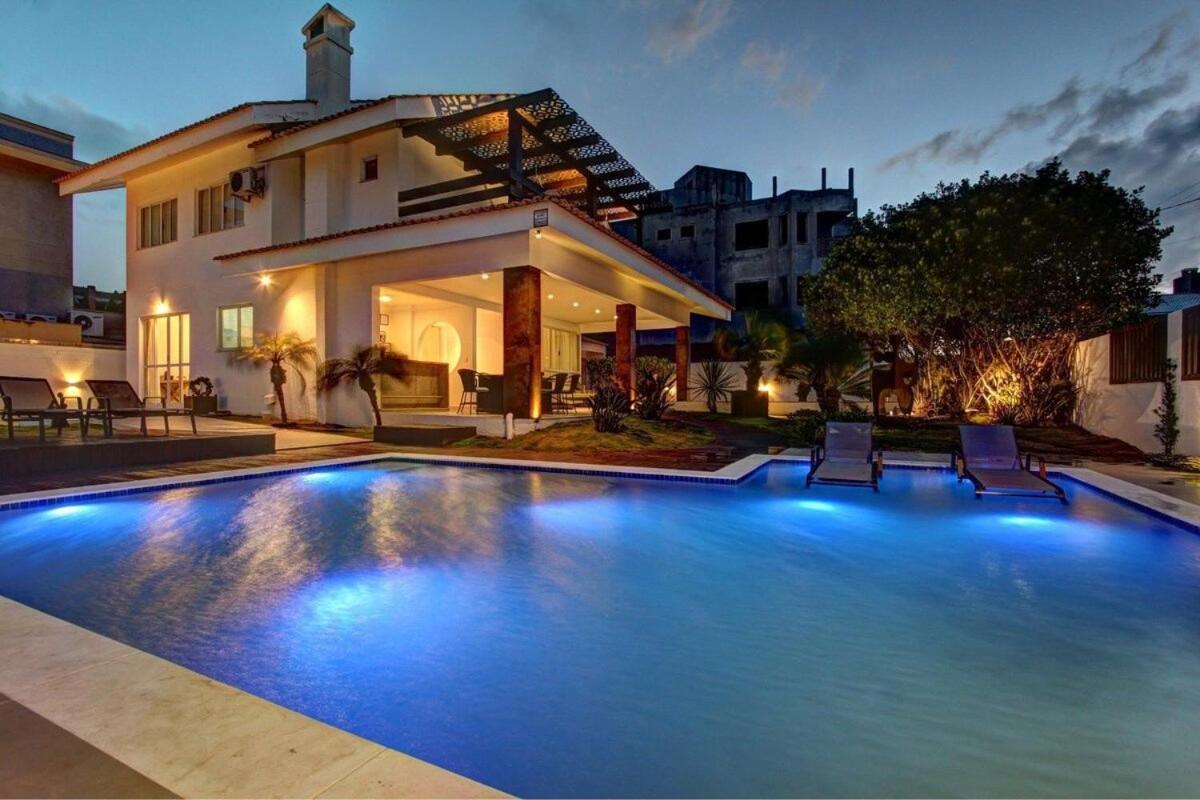 Casa Do Artista A 60M Do Mar, Piscina, 4 Quartos Bombinhas Exteriör bild